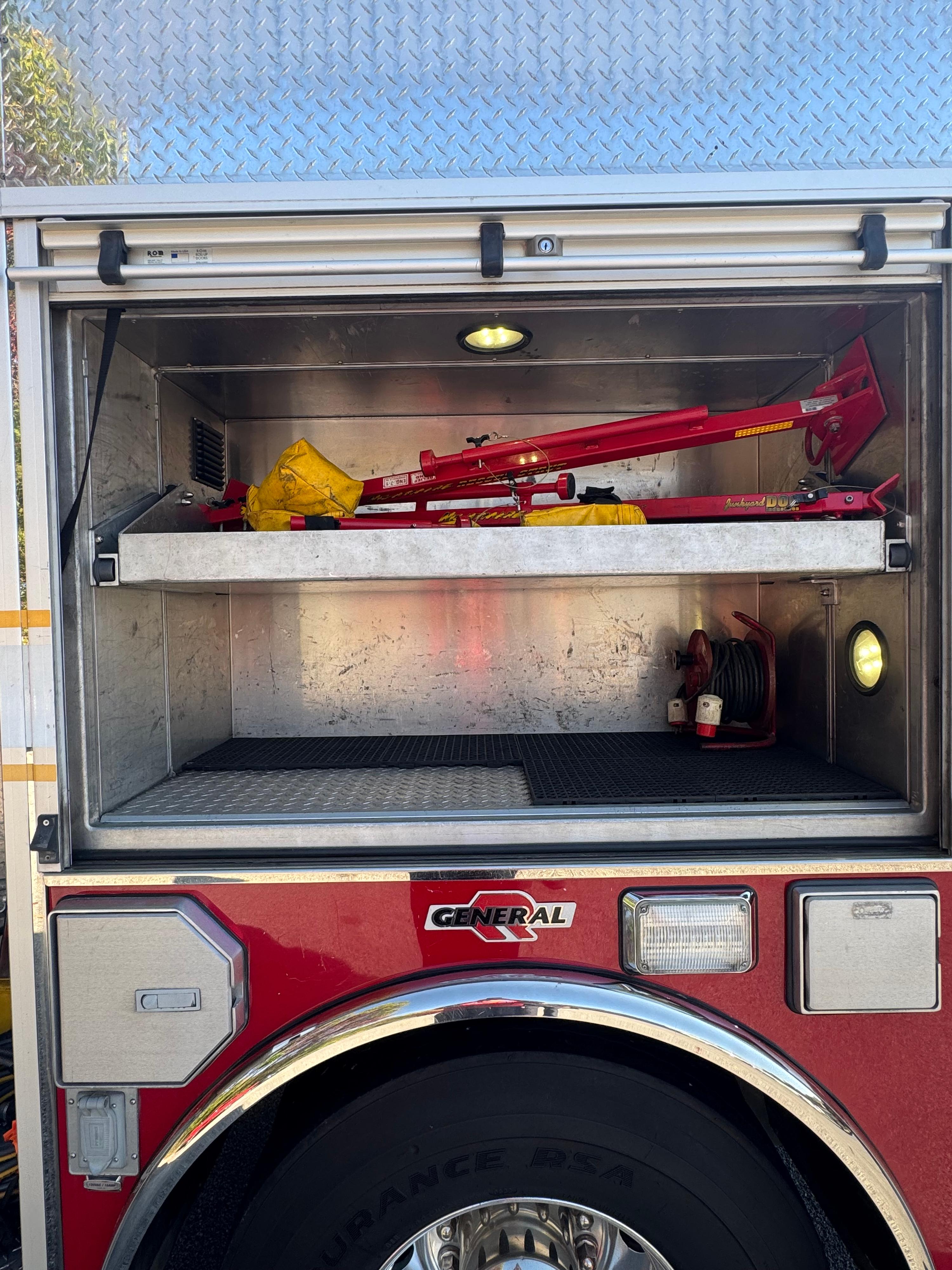 2010 Rosenbauer Spartan Pumper - image 20