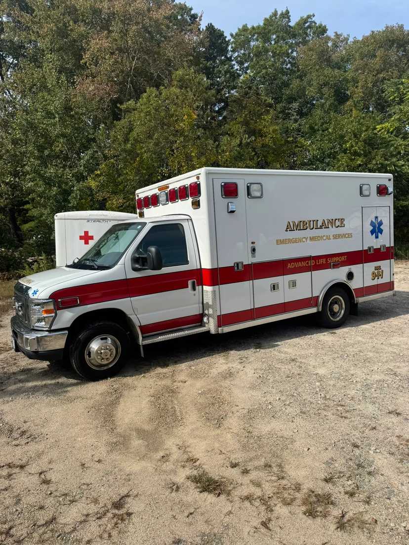 2011 LifeLine Ford Ambulance