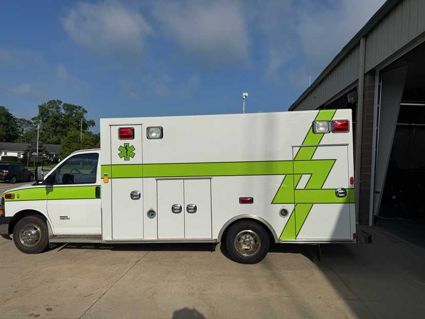 2011 Chevrolet Braun Type III Ambulance