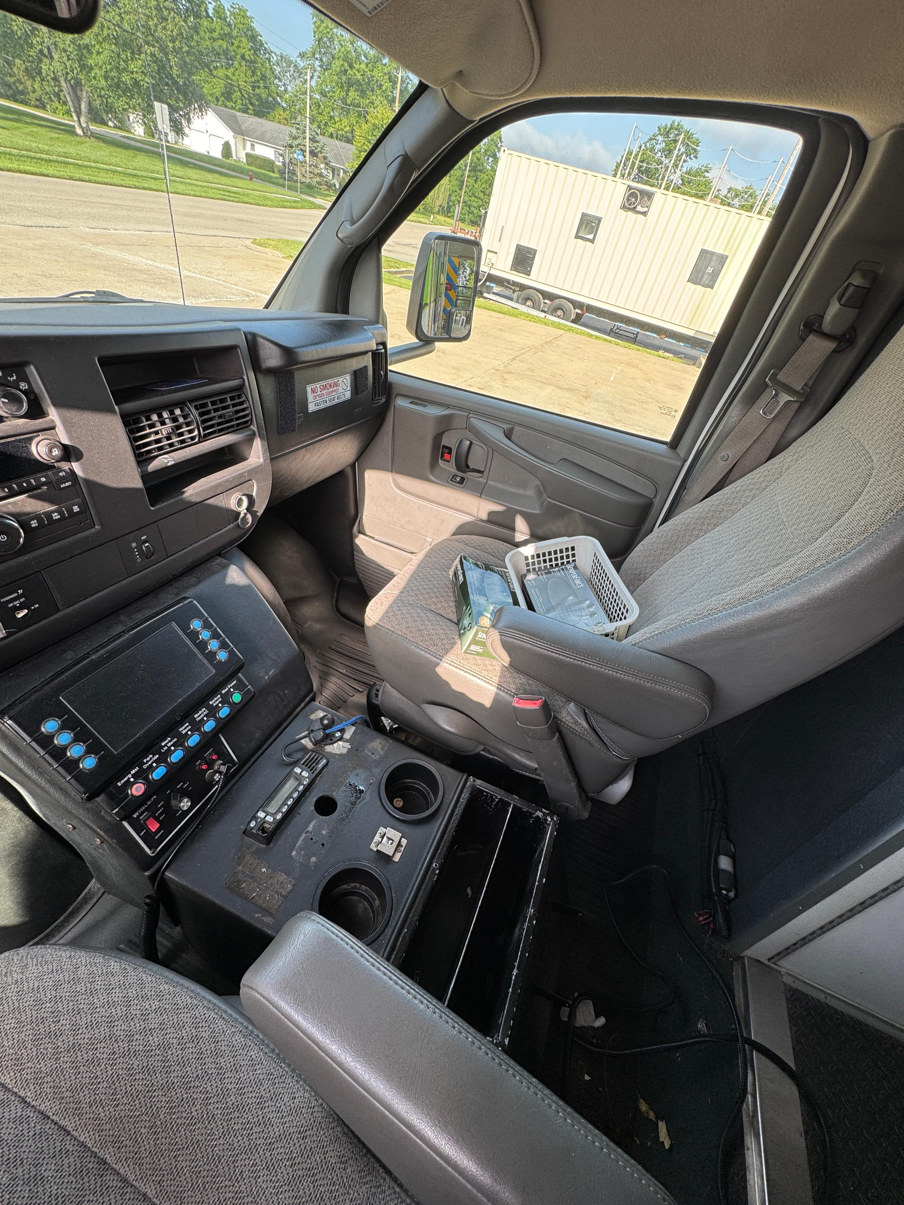 2011 Chevrolet Braun Type III Ambulance - image 25