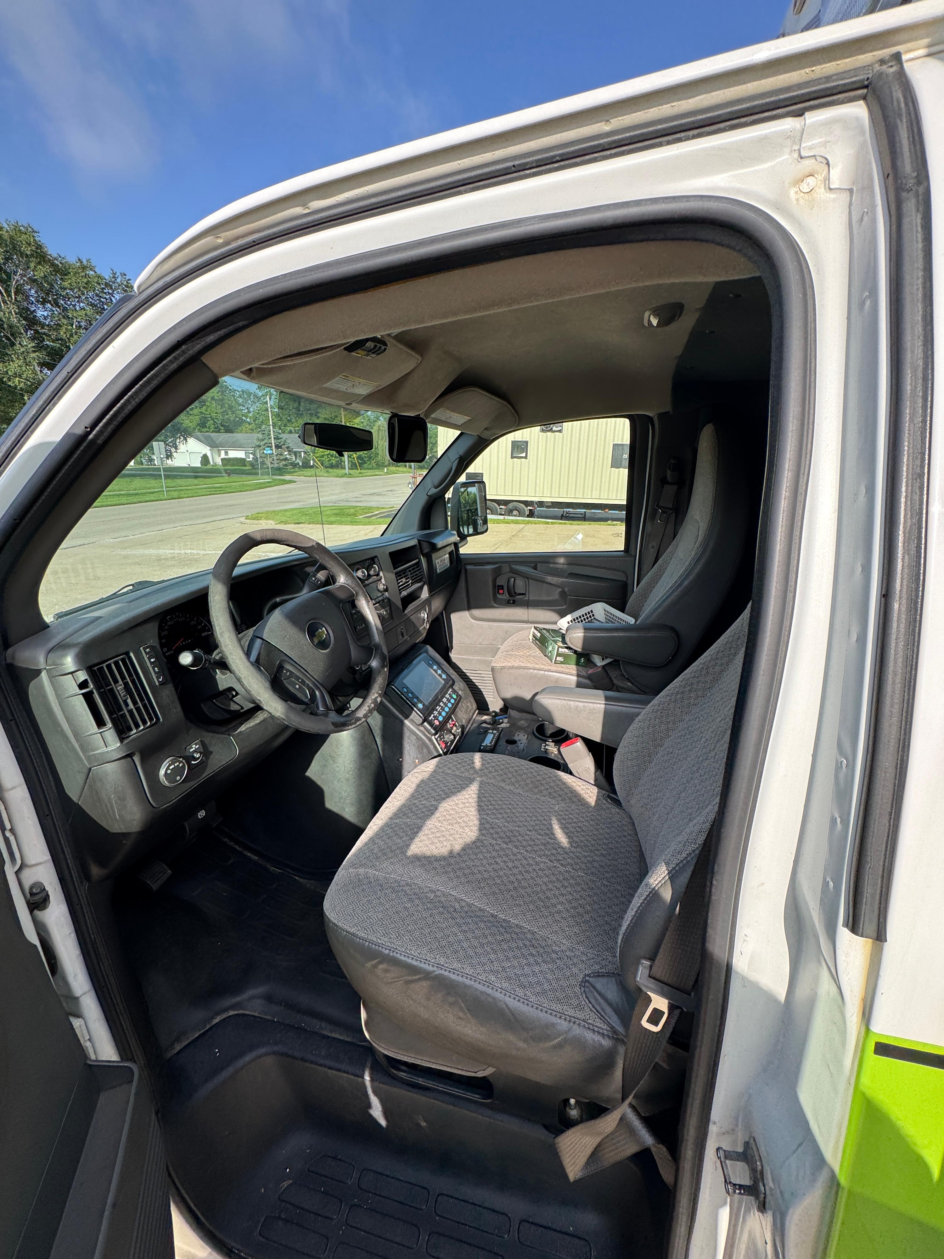 2011 Chevrolet Braun Type III Ambulance - image 24