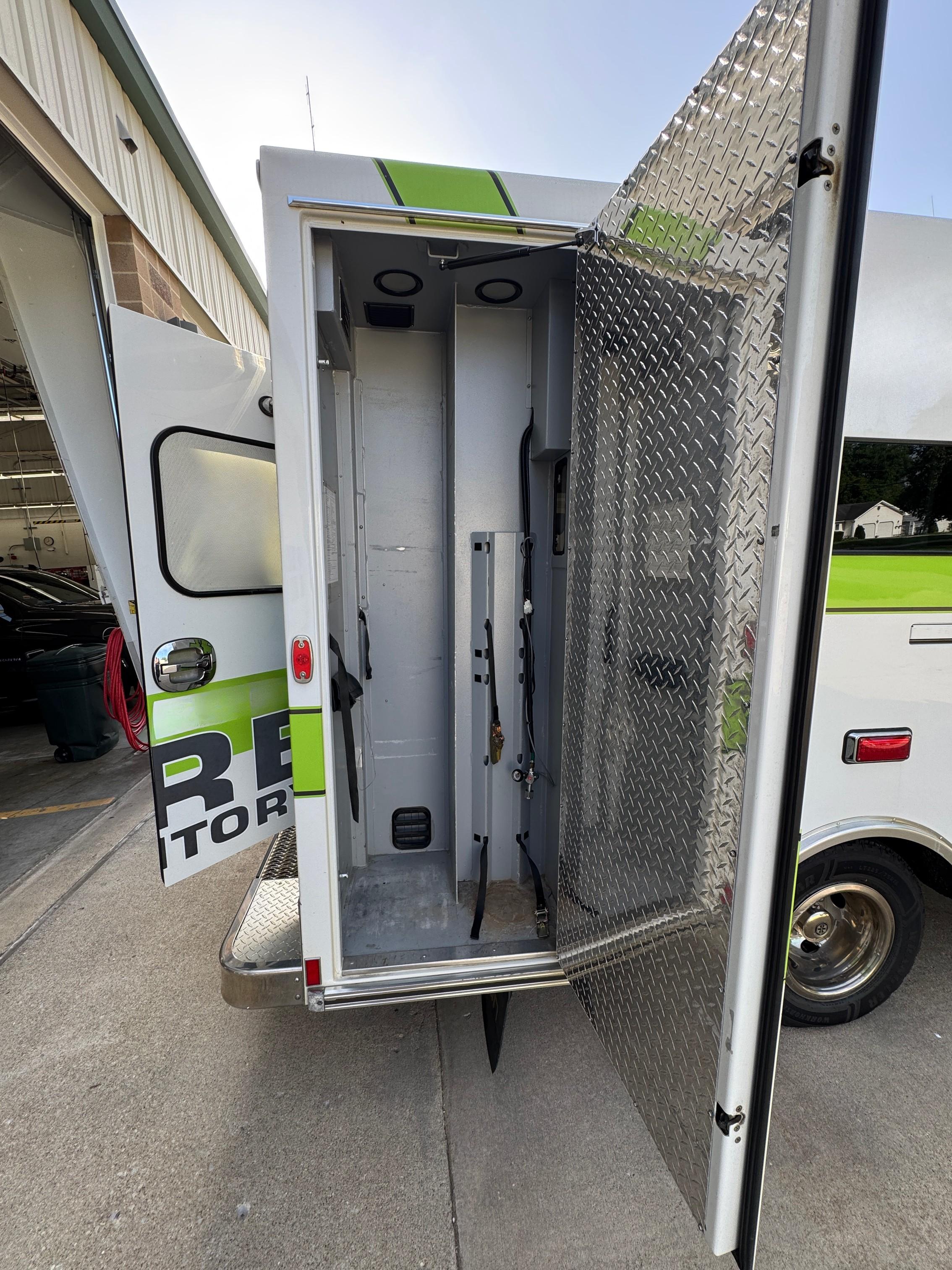 2011 Chevrolet Braun Type III Ambulance - image 19