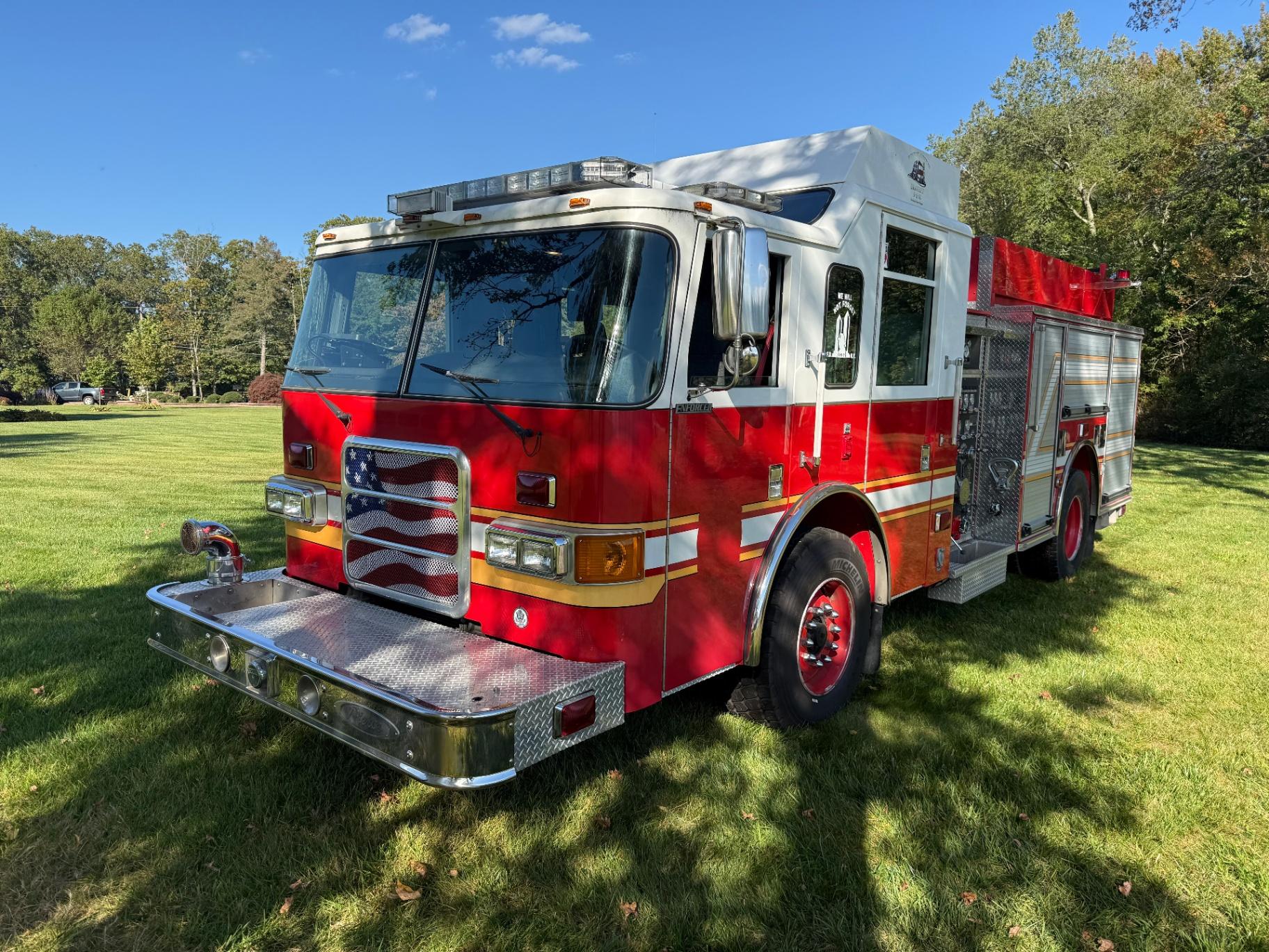2006 Pierce Enforcer Pumper - image 1
