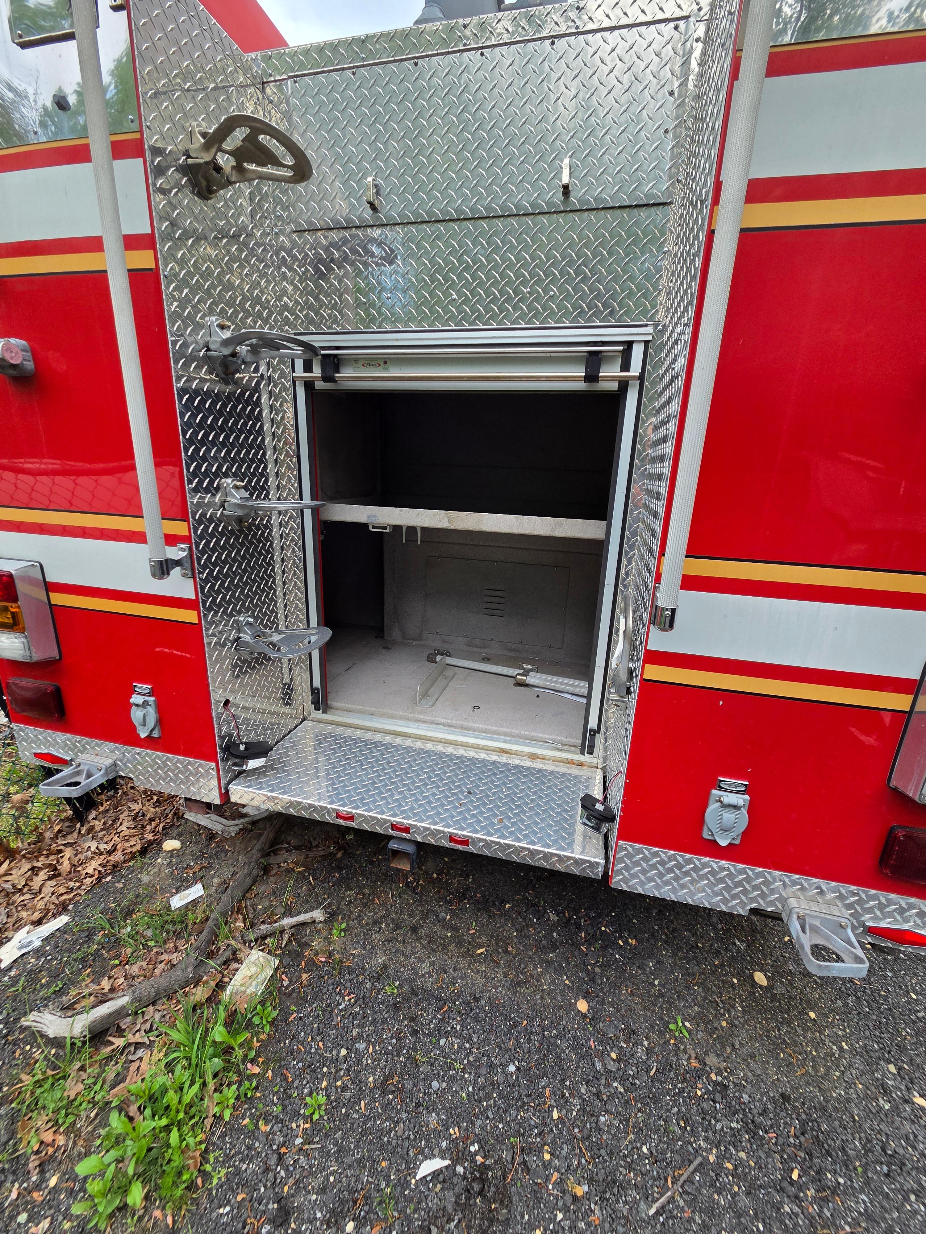 2006 Pierce Enforcer Pumper - image 13