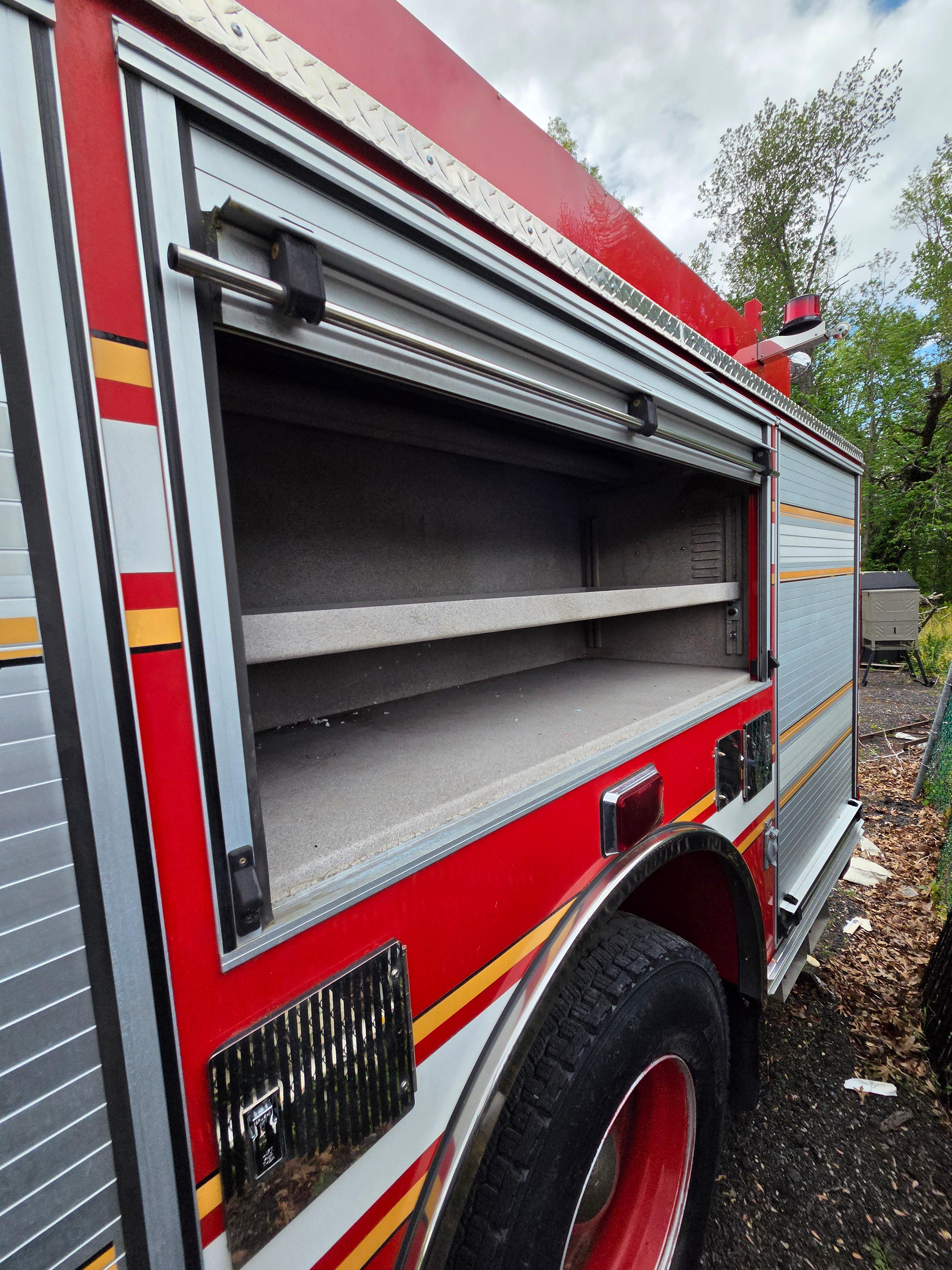 2006 Pierce Enforcer Pumper - image 12
