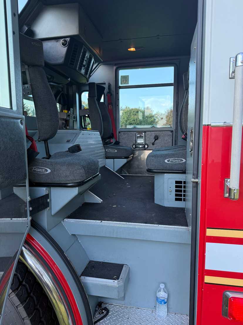 2006 Pierce Enforcer Pumper — photo 8