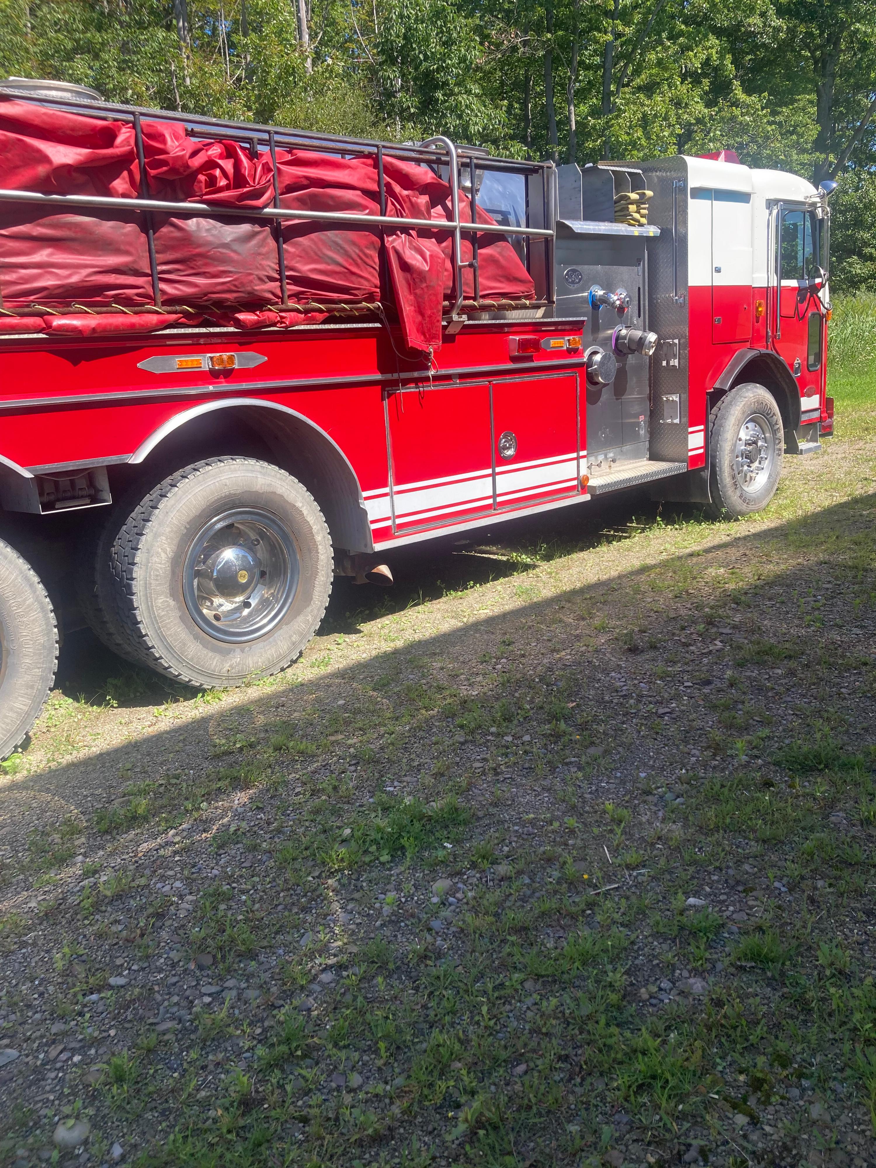 1998 S&S Peterbilt Pumper Tanker - image 8