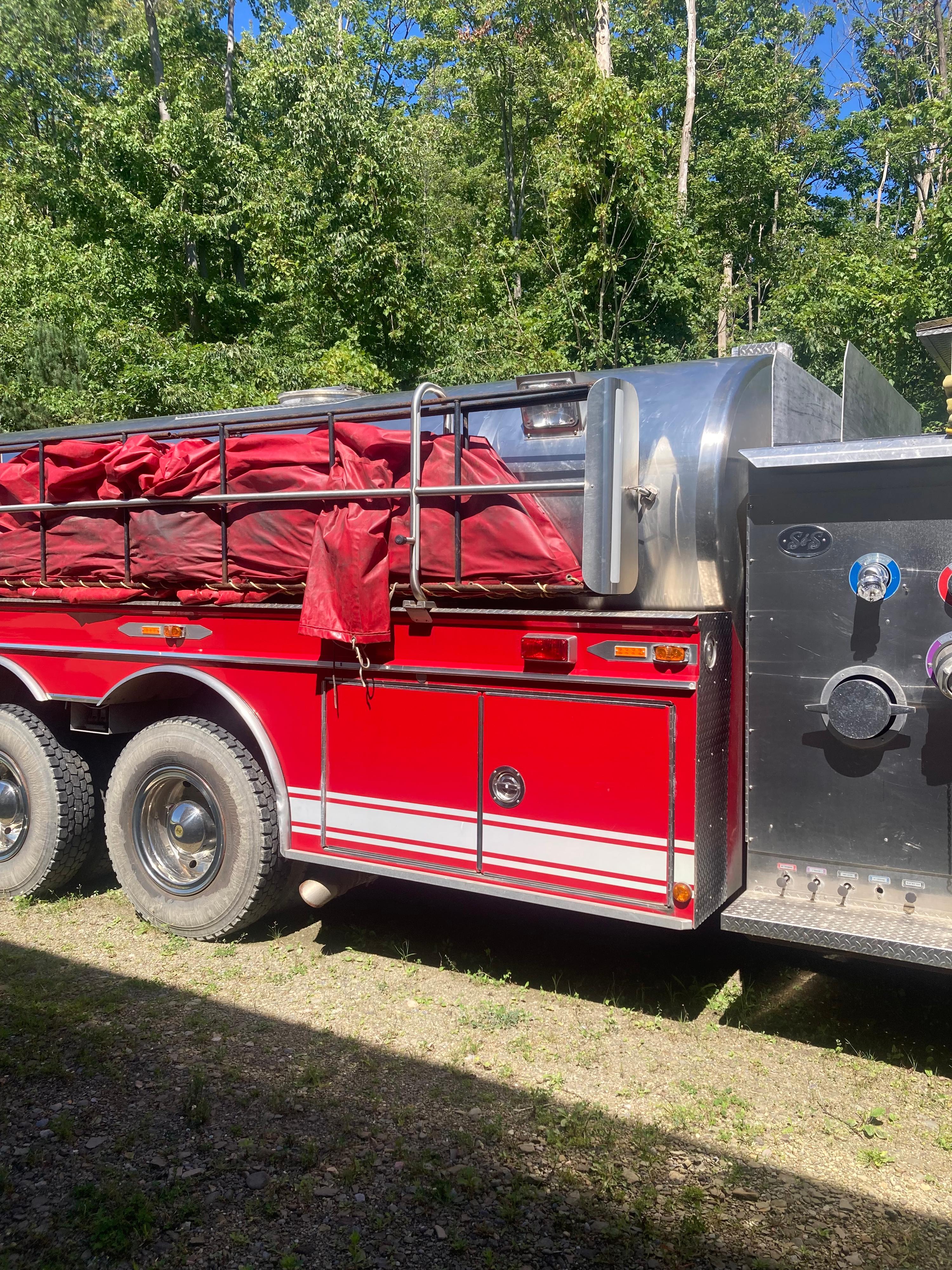 1998 S&S Peterbilt Pumper Tanker - image 6