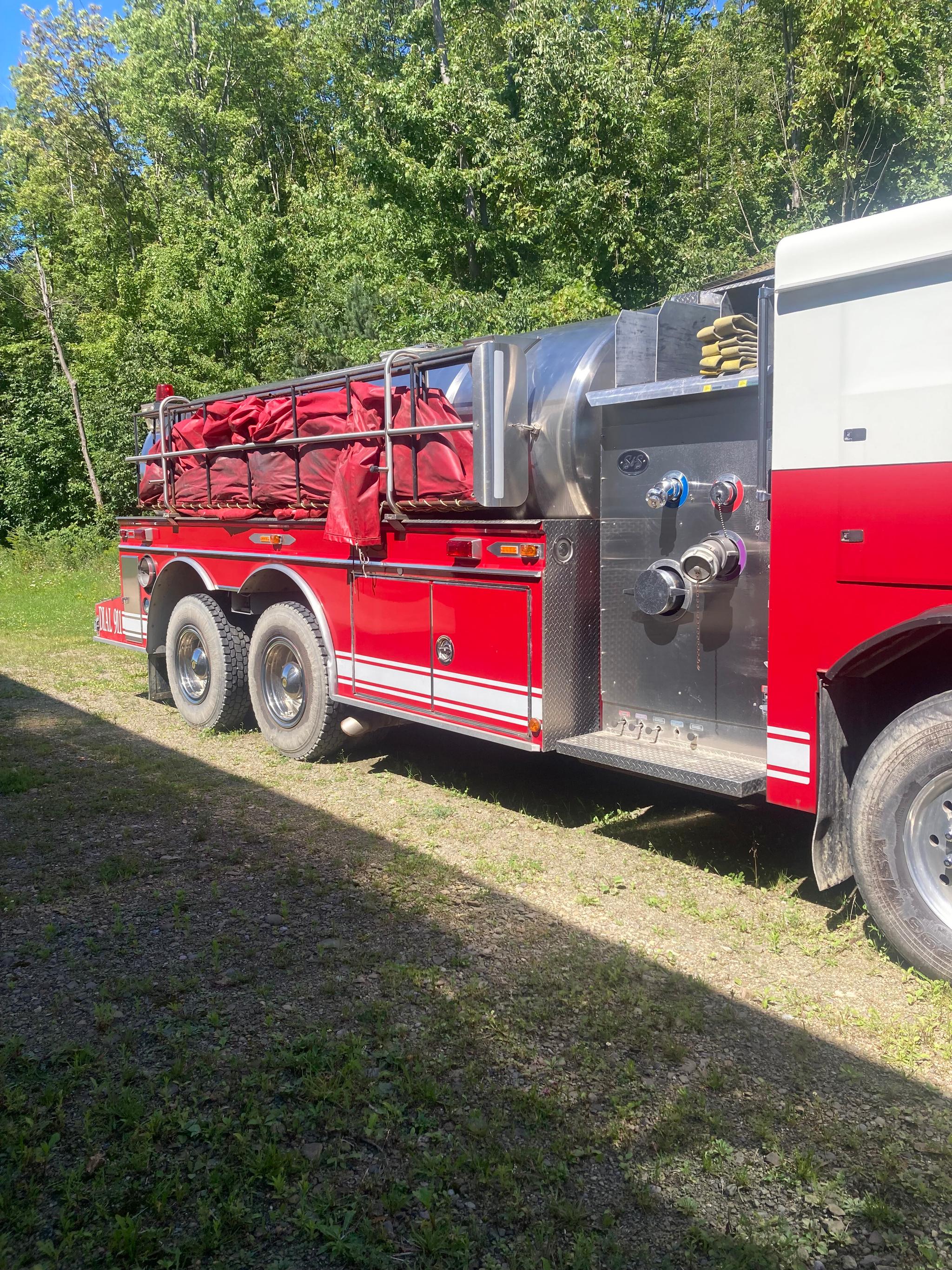 1998 S&S Peterbilt Pumper Tanker - image 5