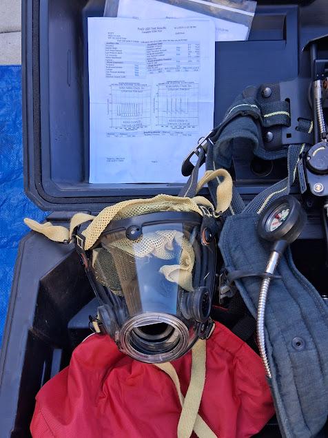 (1) Scott Air-Pak NxG2 4.5, and (1) Scott 2.2 SCBA Harness with EZ Flow Regulator - image 7