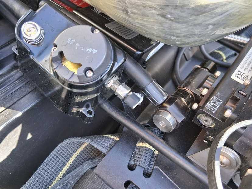 (1) Scott Air-Pak NxG2 4.5, and (1) Scott 2.2 SCBA Harness with EZ Flow Regulator — photo 5