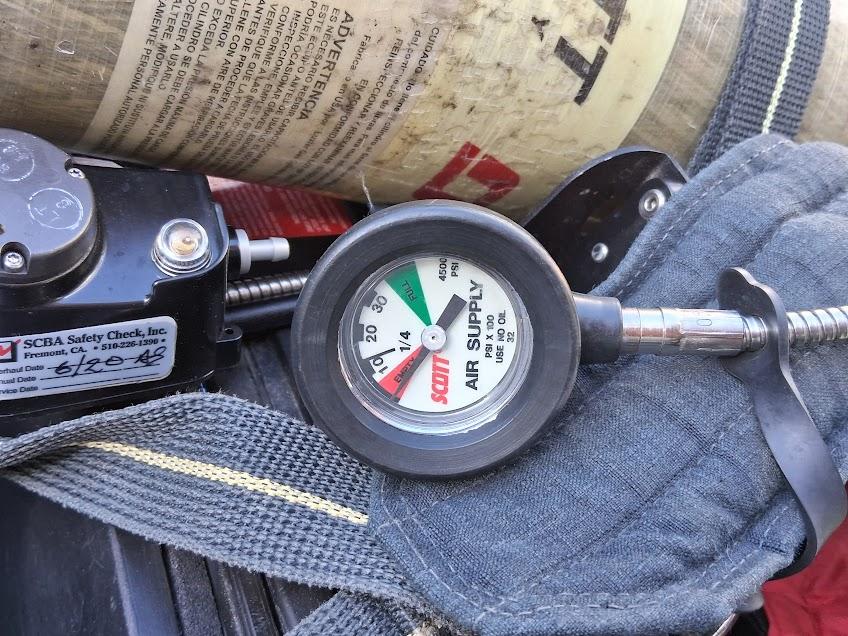 (1) Scott Air-Pak NxG2 4.5, and (1) Scott 2.2 SCBA Harness with EZ Flow Regulator - image 14