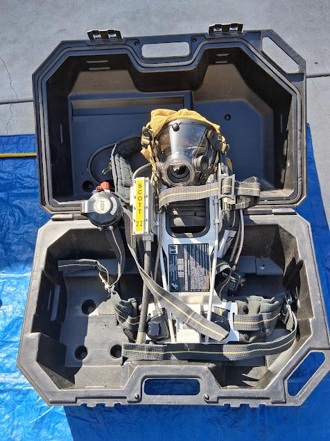(1) Scott Air-Pak NxG2 4.5, and (1) Scott 2.2 SCBA Harness with EZ Flow Regulator - image 9