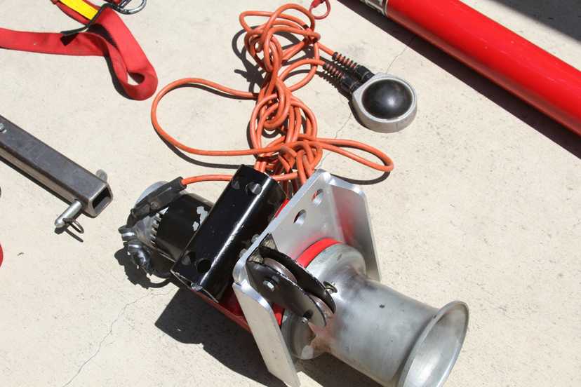 REDUCED 20%     AMKUS ARRS 1 Rescue System w/Double Gin Pole Kit, Hitch and Straps — photo 3