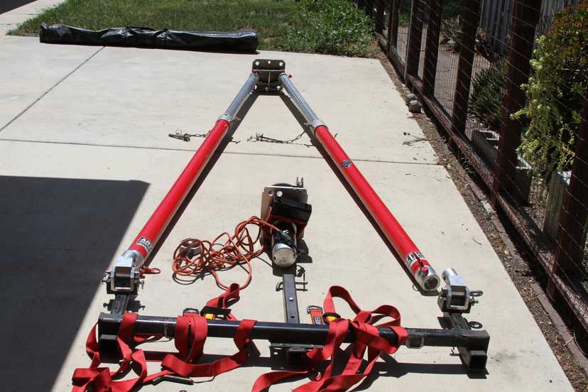 REDUCED 20%     AMKUS ARRS 1 Rescue System w/Double Gin Pole Kit, Hitch and Straps