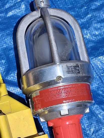 Daniel Woodhead Portable Hanging Explosion-Proof Hand Light w/Spare Bulb