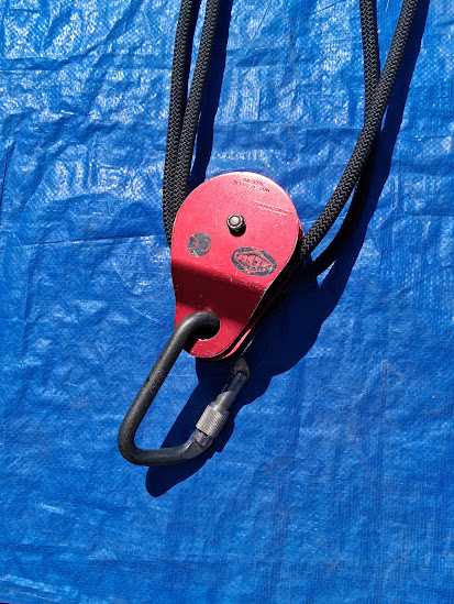 Skedco 4:1 Rescue Kit, aka "Set o' Fours," with 4 SMC Steel Carabiners, and 1 SMC Swivel, and Blue Yates Kit Storage Bag (1 set) — photo 3