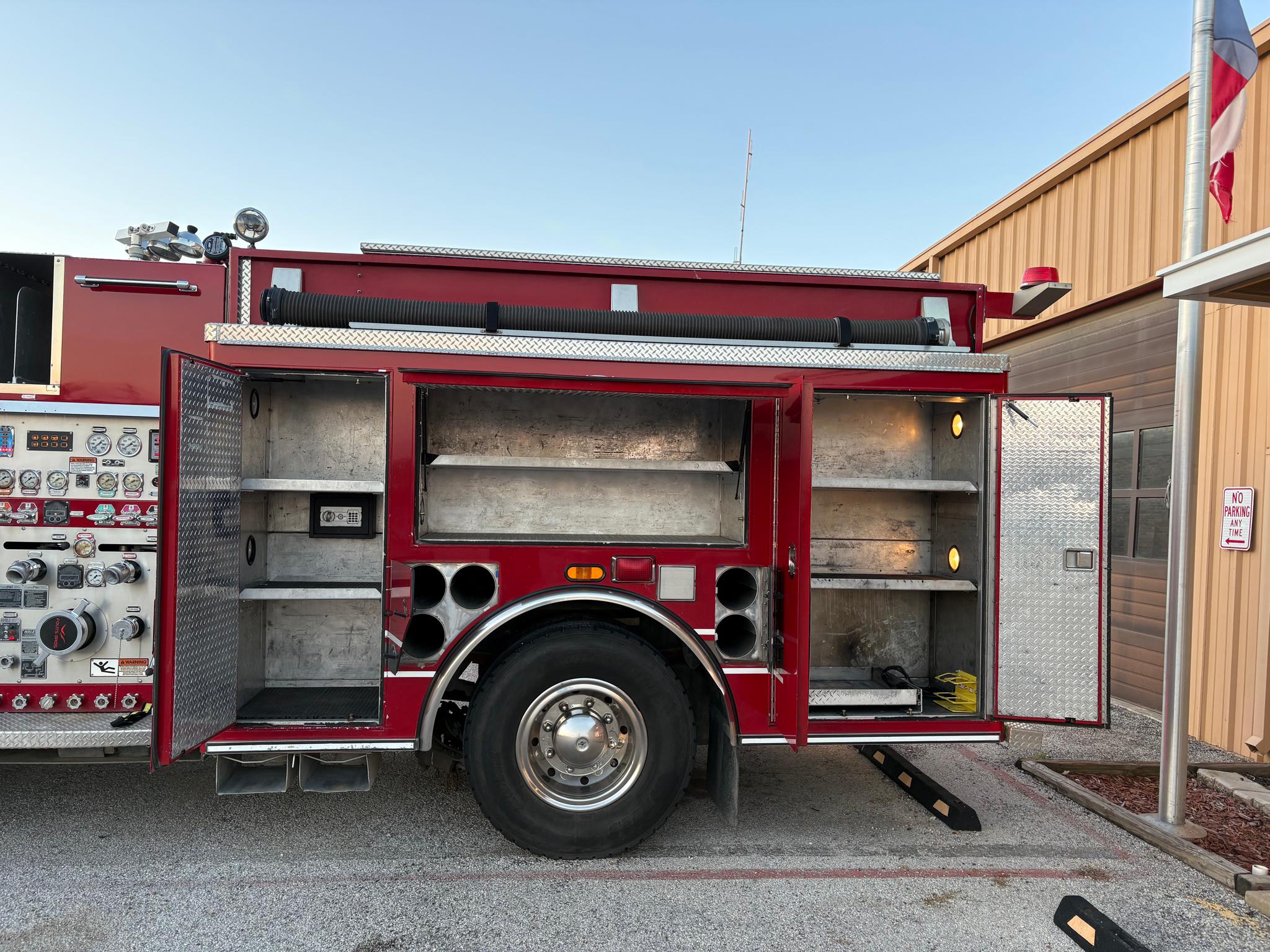 2003 American LaFrance Pumper - image 5