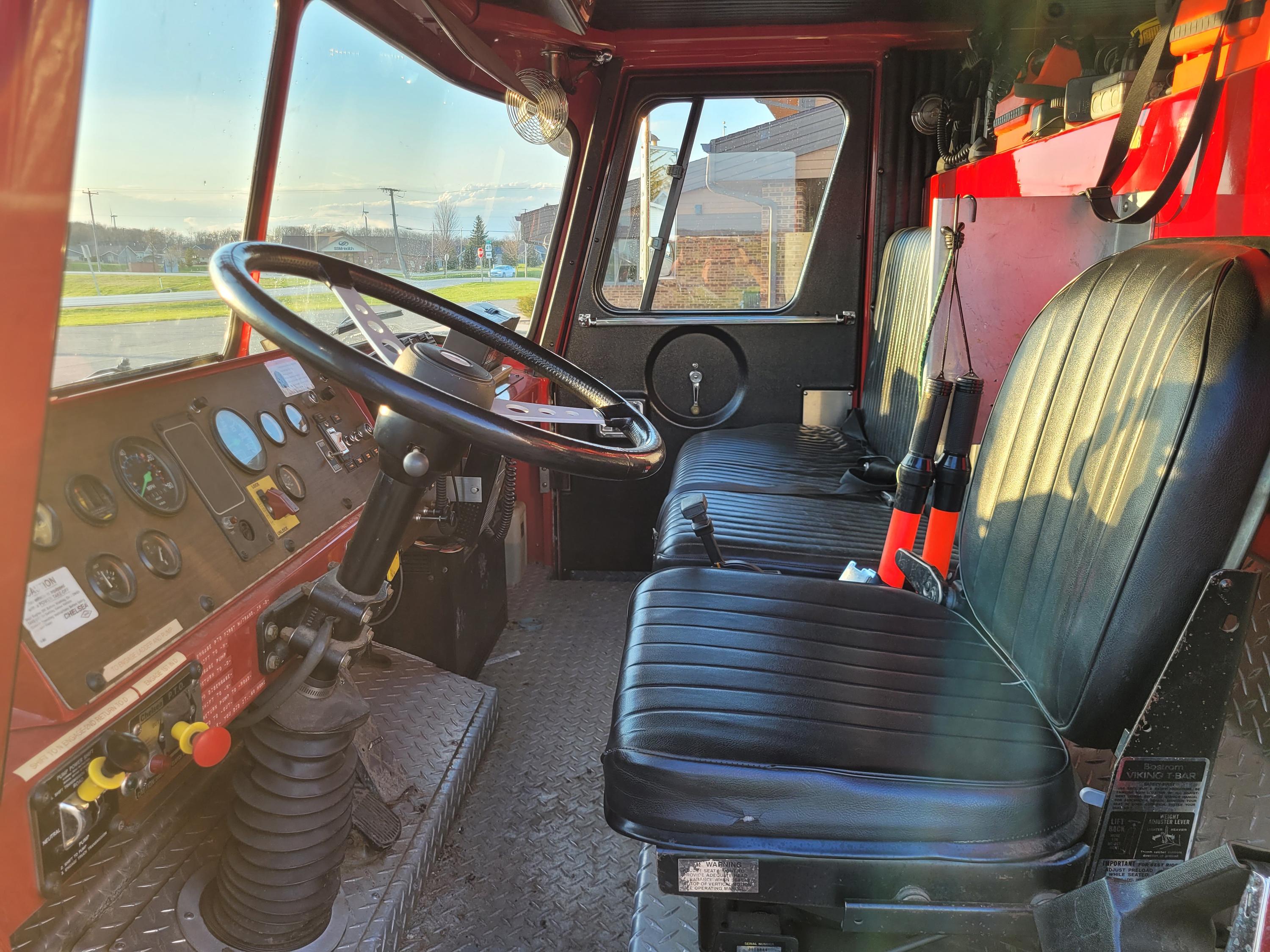 1988 E-One 110' Quint - image 7