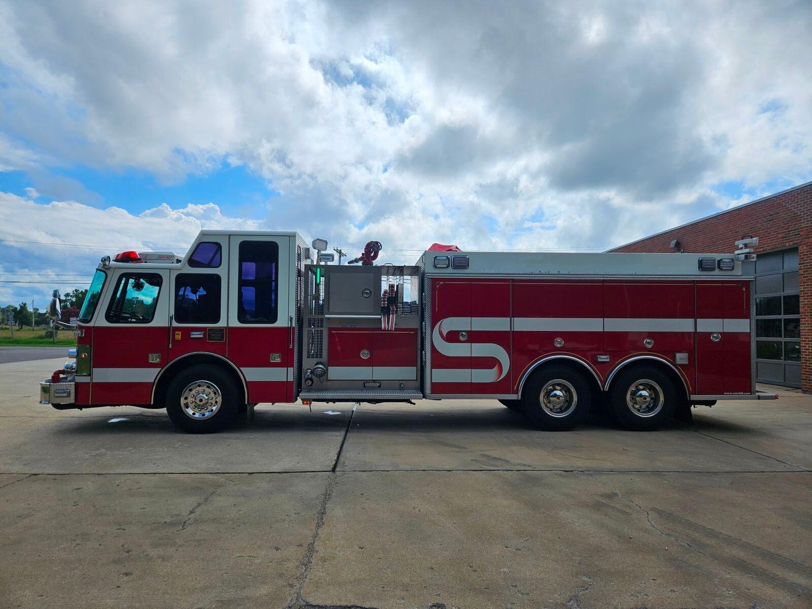 1997 Saulsbury Simon-Duplex Engine/Tanker - image 1