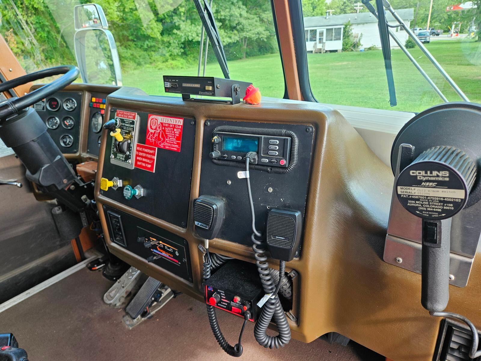 1997 Saulsbury Simon-Duplex Engine/Tanker - image 7