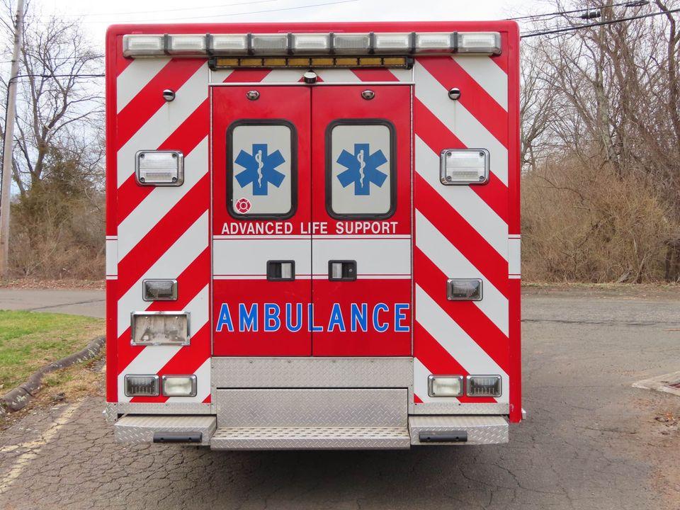 2008 PL Custom Ambulance (Includes Stryker Powerload & gurney) Type I - image 3
