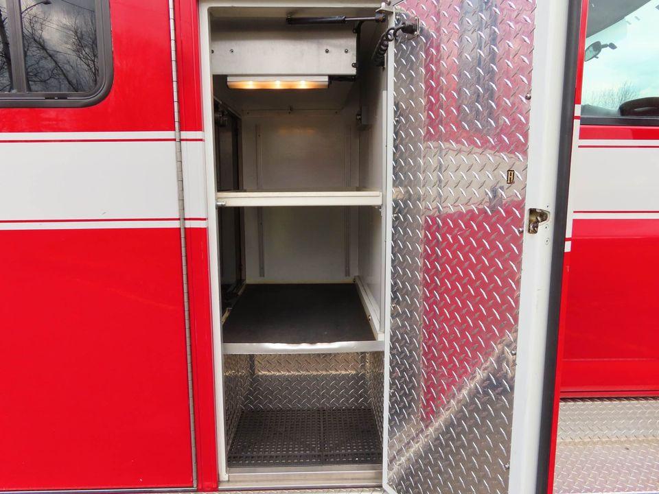 2008 PL Custom Ambulance (Includes Stryker Powerload & gurney) Type I - image 9