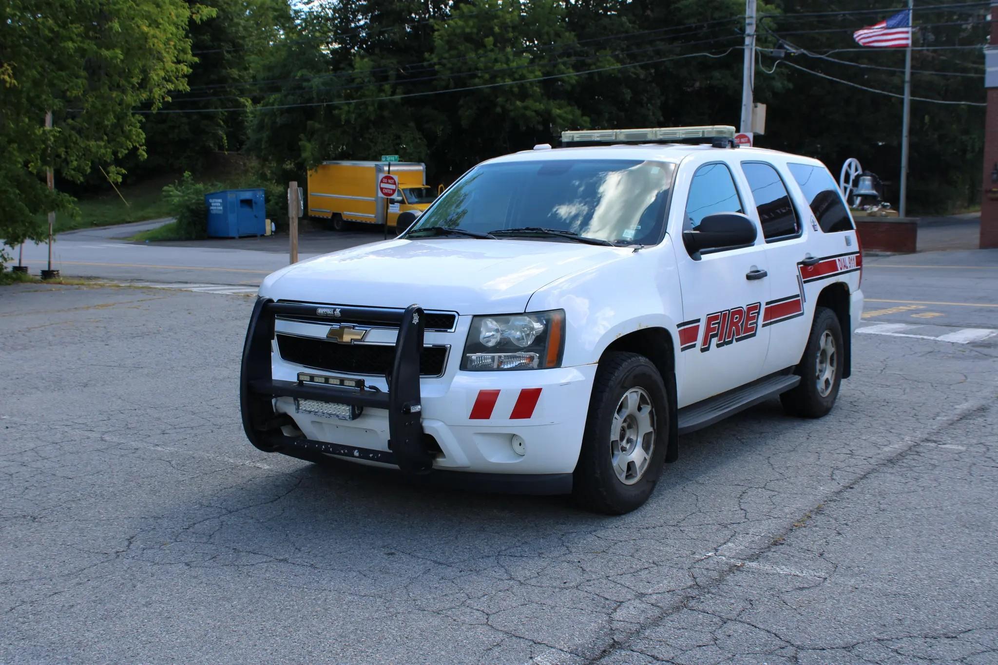 2010 Chevrolet Tahoe 4x4 Command Unit - image 3