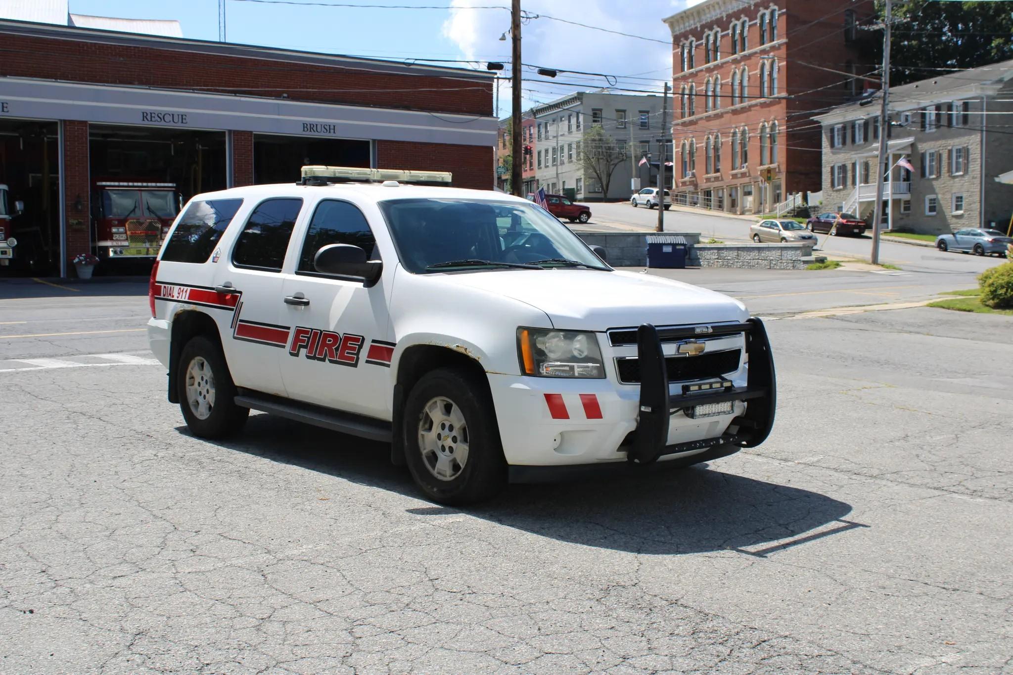 2010 Chevrolet Tahoe 4x4 Command Unit - image 1