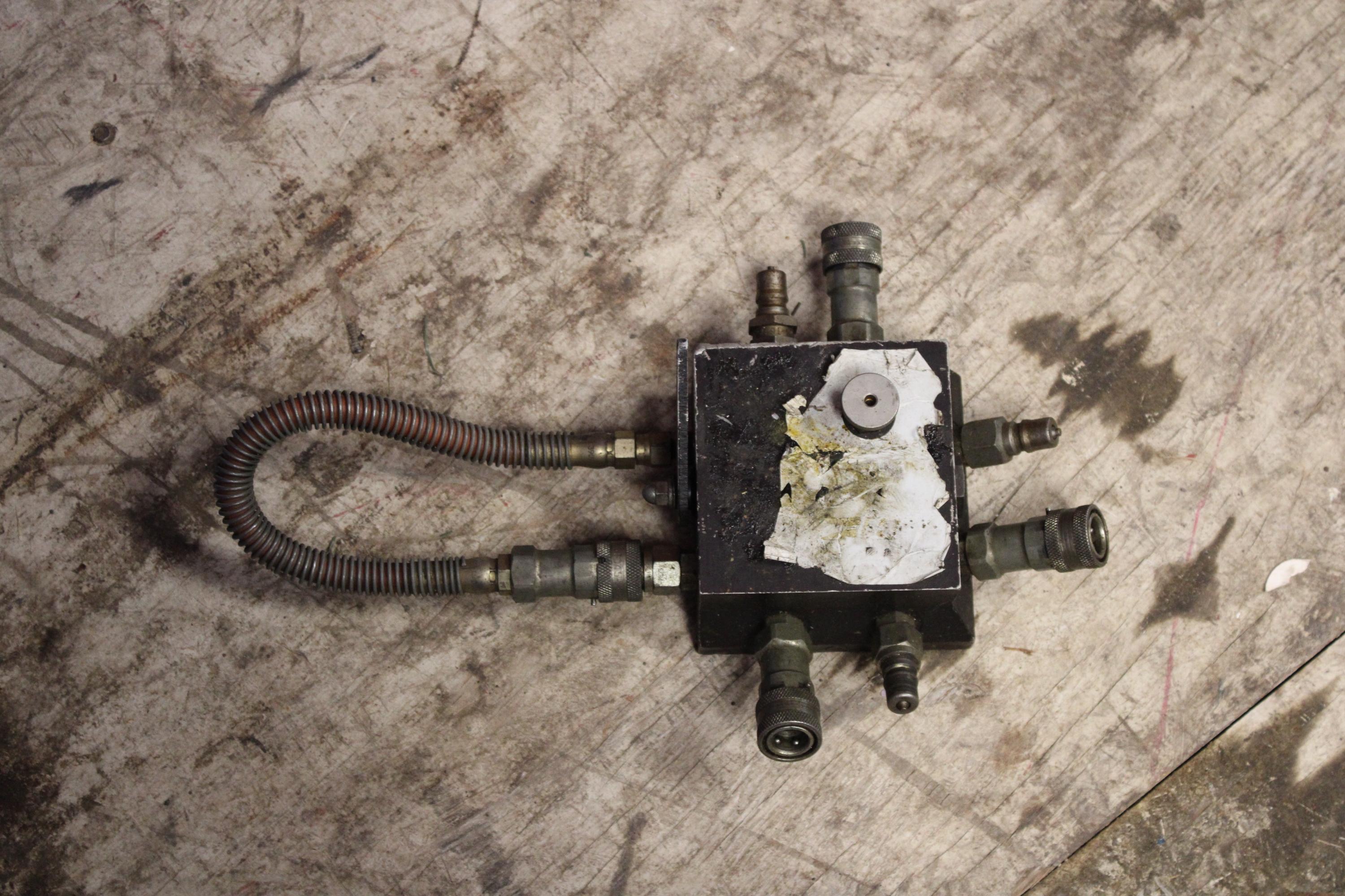 Hurst Hydraulic Junction Box - image 1