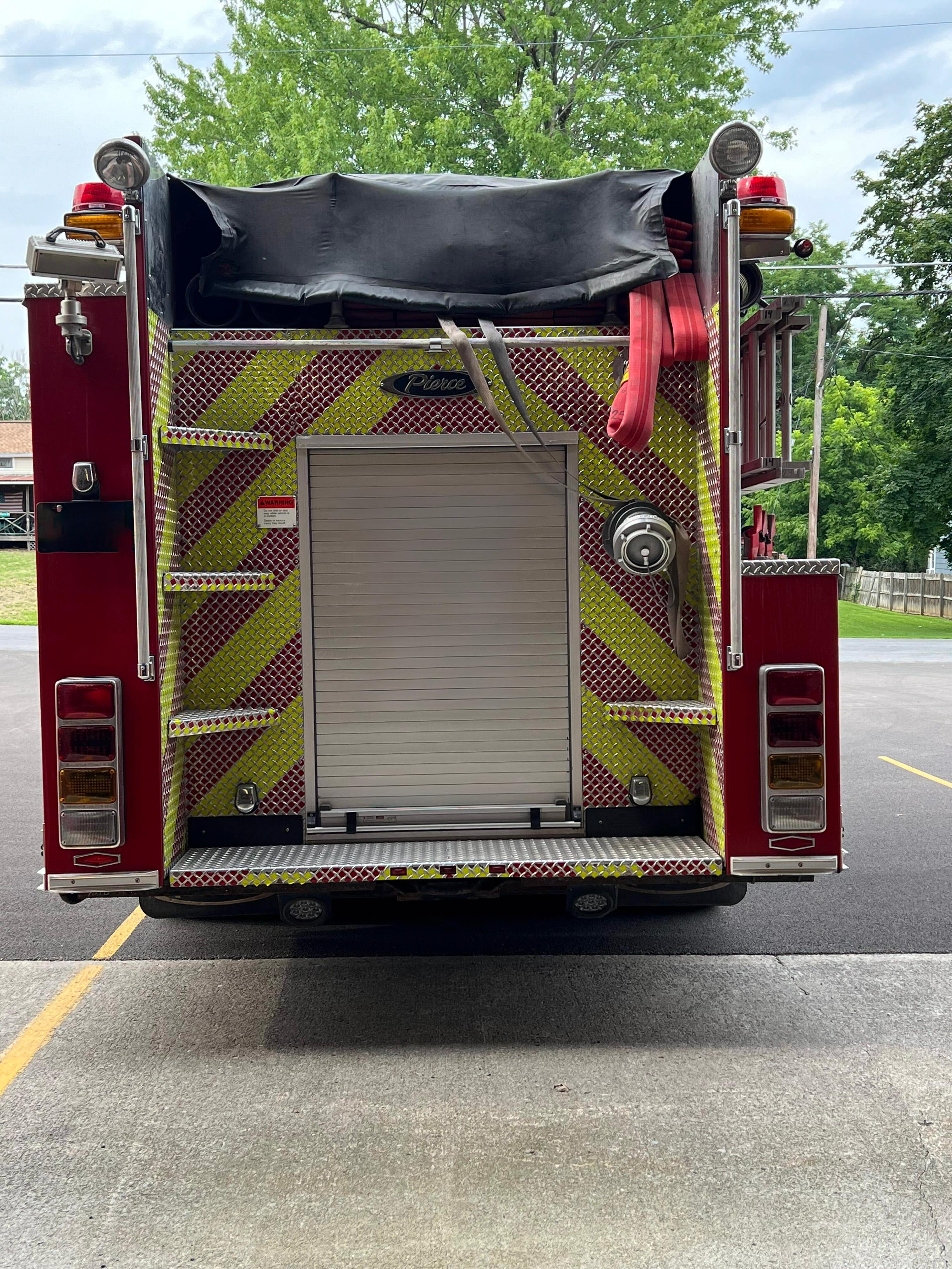 2004 Pierce Pumper - image 5