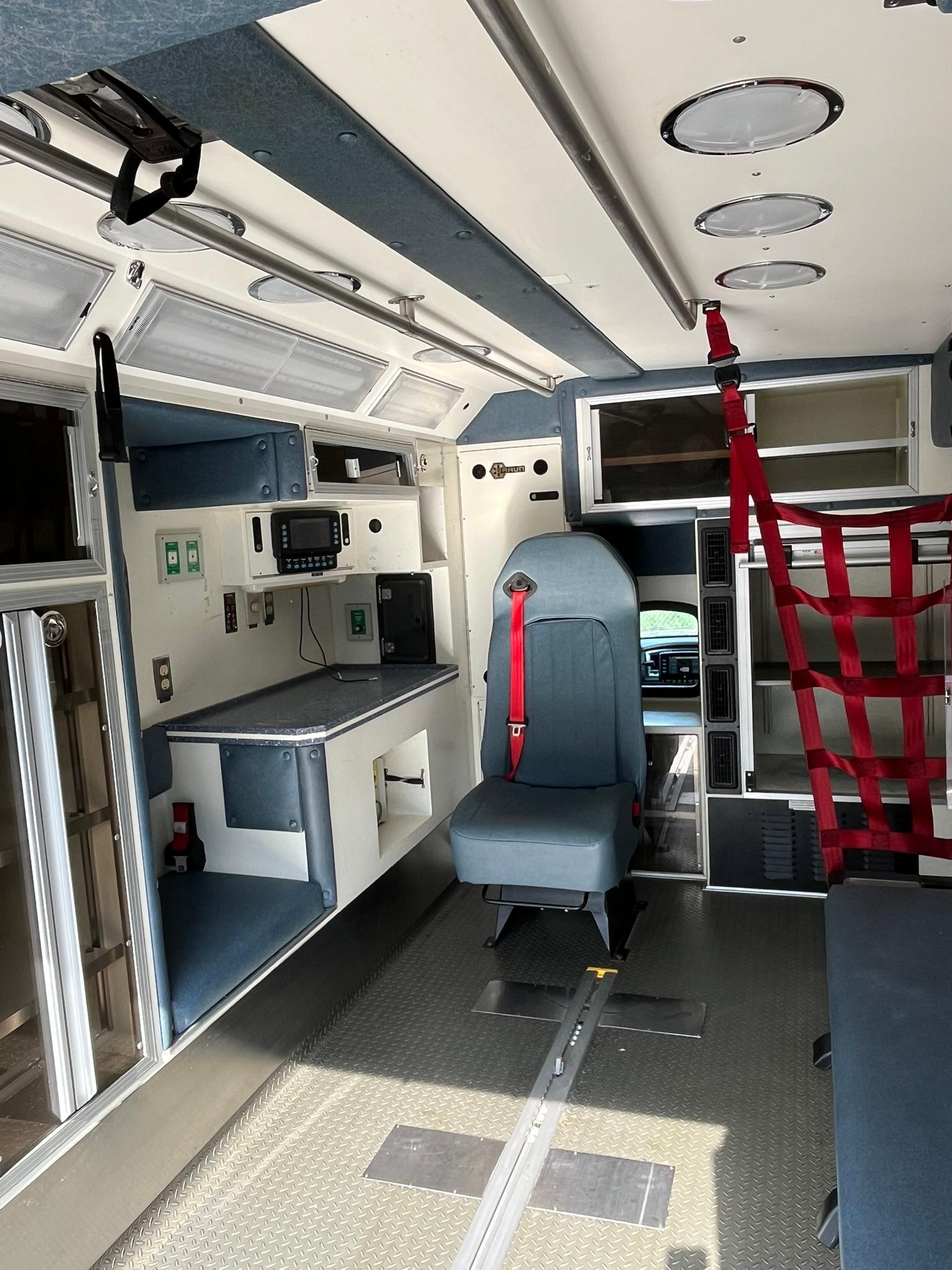 2009 Braun Dodge 4x4 Type I Ambulance - image 13