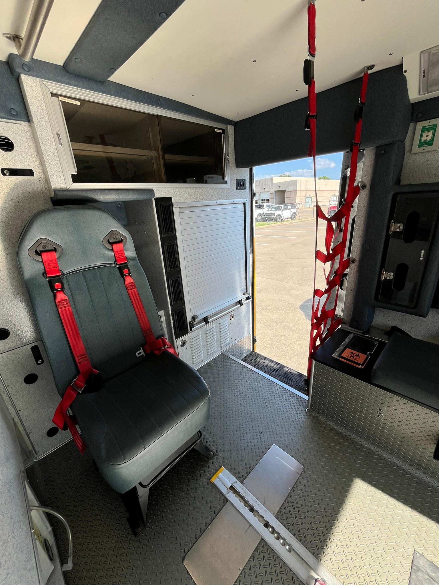2018 Ford Braun 4x4 Type I Ambulance - image 17