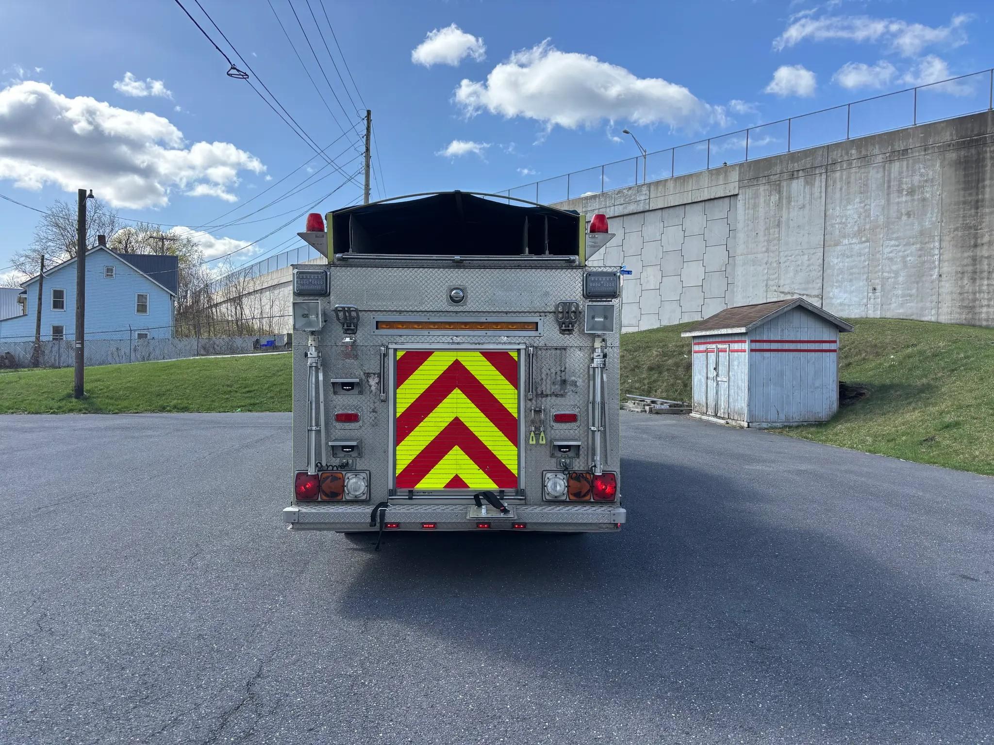 1997 Spartan/New Lexington Engine (1750/1000) - image 7