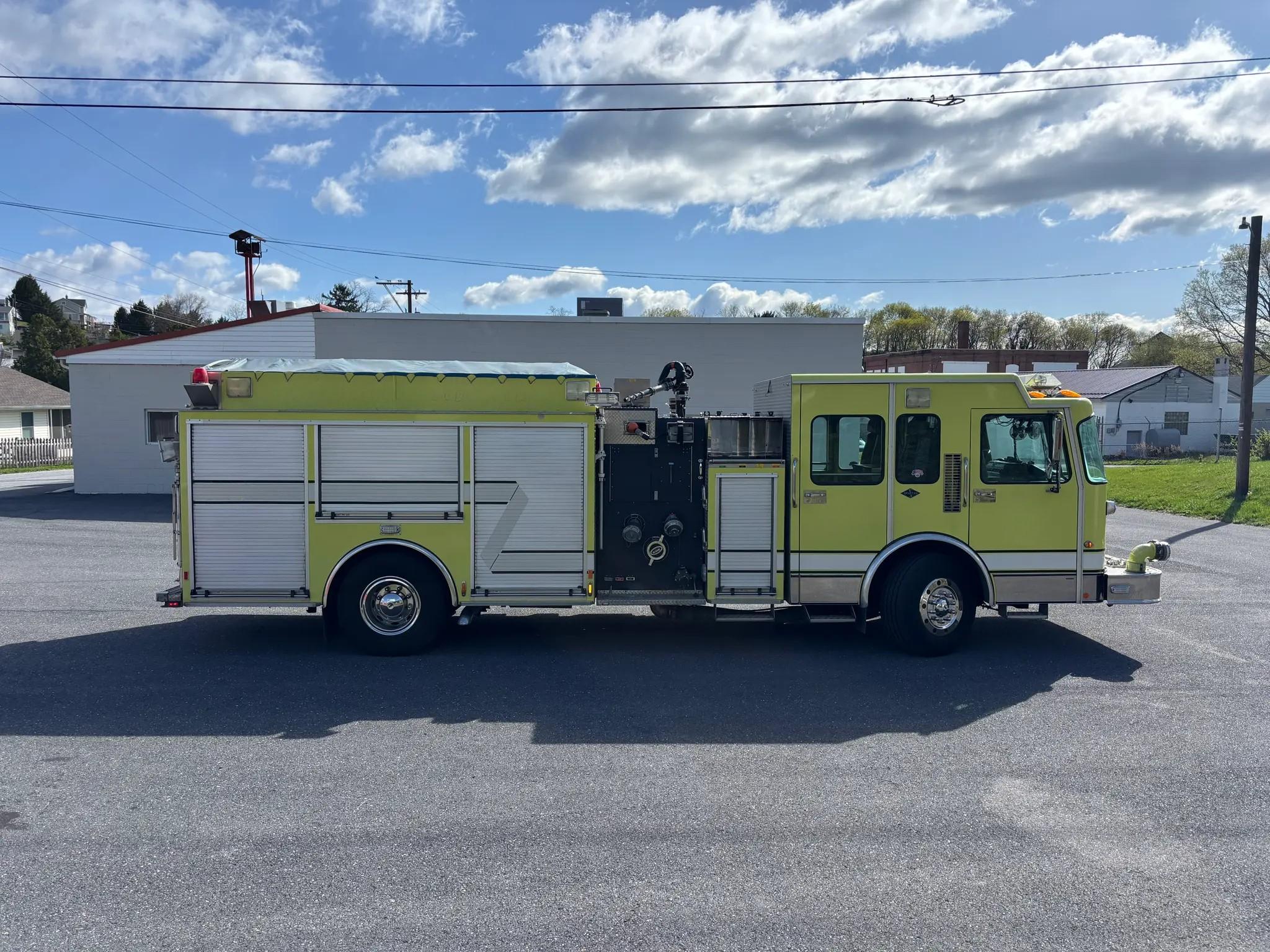 1997 Spartan/New Lexington Engine (1750/1000) - image 5