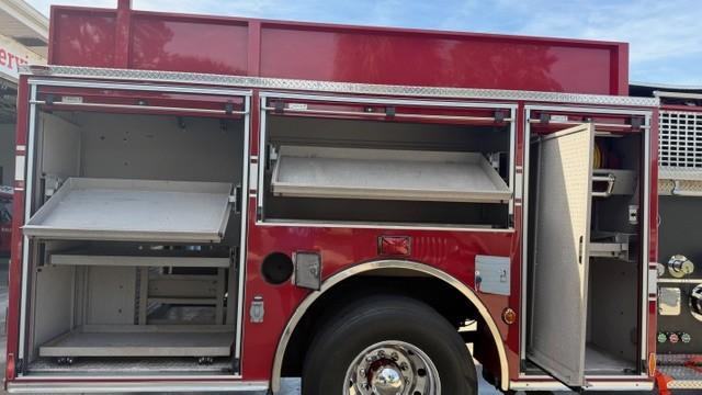 2004 Pierce Enforcer Pumper - image 11