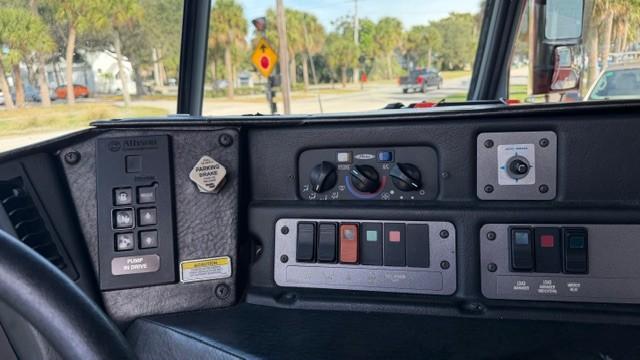 2004 Pierce Enforcer Pumper - image 25