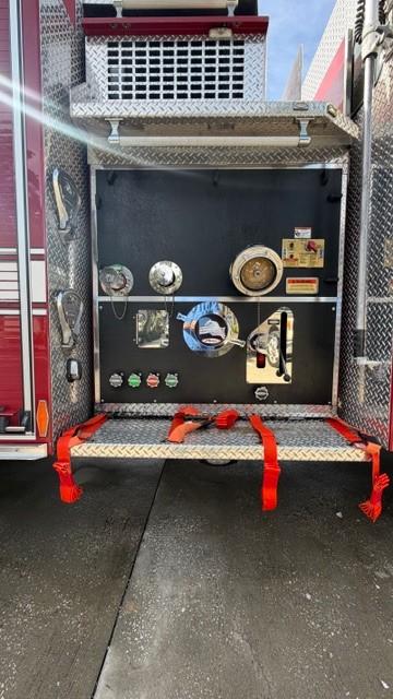 2004 Pierce Enforcer Pumper - image 38