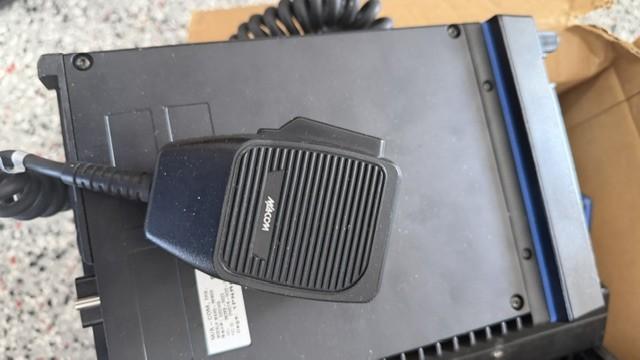 2 under seat radios with remote heads - image 7