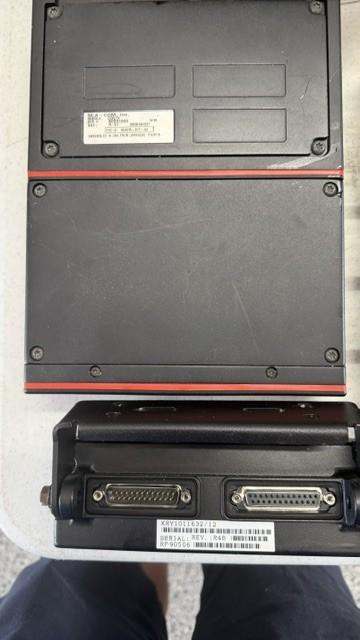 2 under seat radios with remote heads - image 4