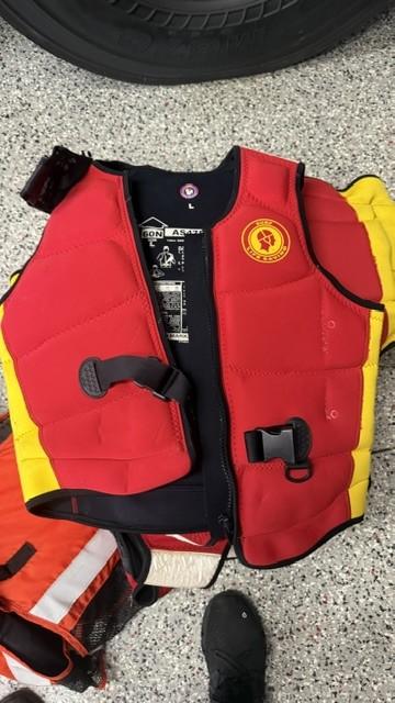 Personal floatation devices, surf rescue - image 2