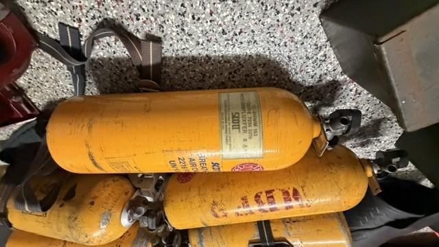 Scott Air pack Bottles - image 1