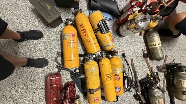 Scott Air pack Bottles - image 2