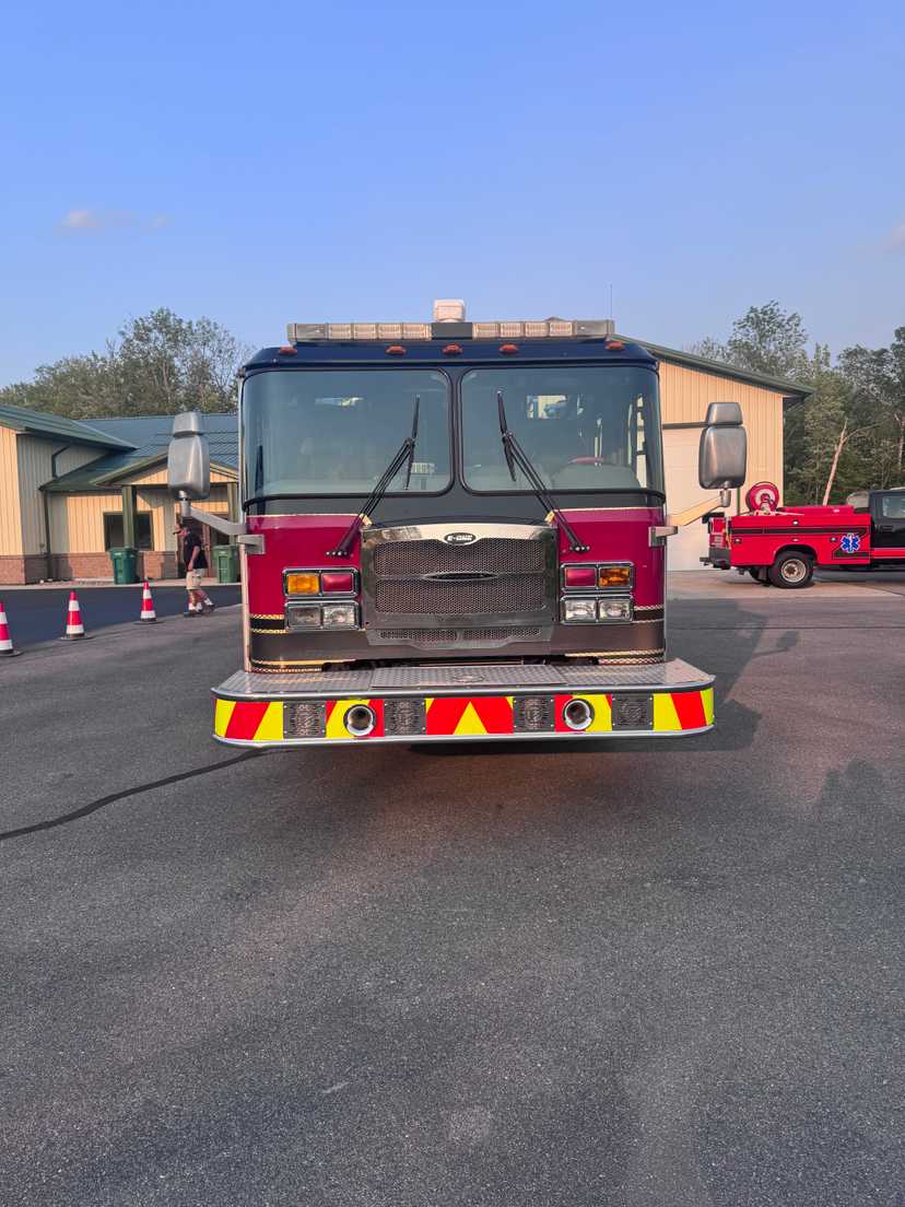 2007 E-One Pumper — photo 2