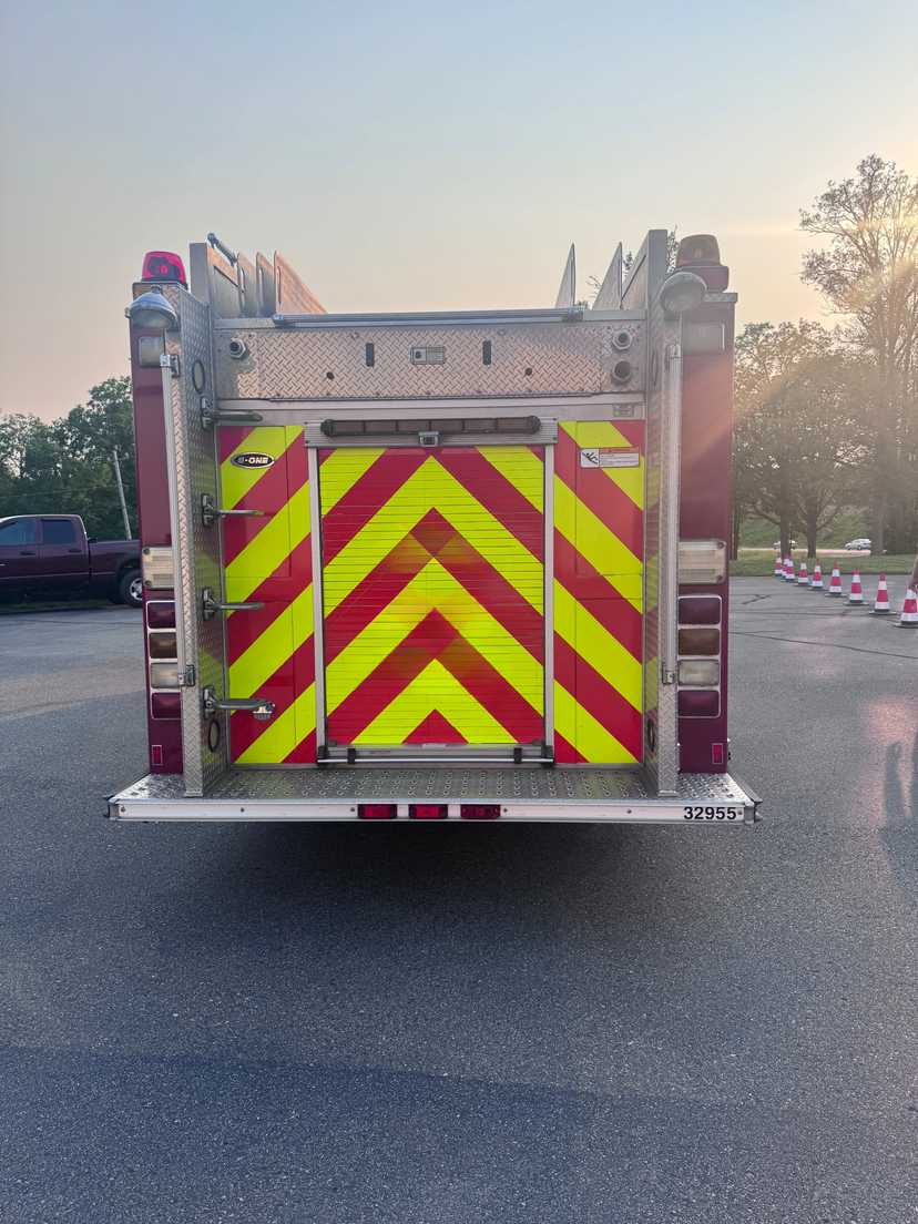 2007 E-One Pumper — photo 3
