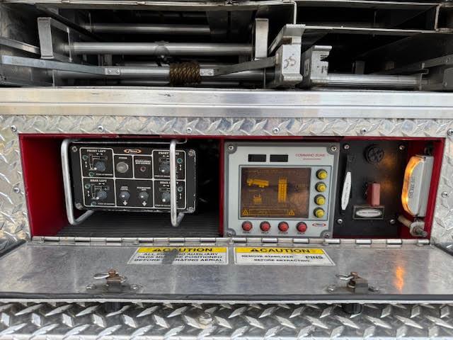 2004 Pierce Dash 95' Platform - image 21
