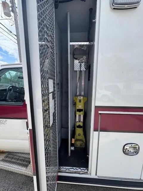2016 Road Rescue Ford Type III Ambulance - image 8