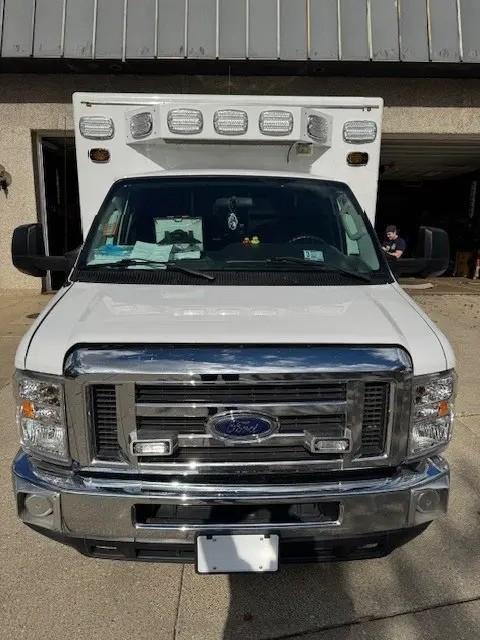 2016 Road Rescue Ford Type III Ambulance - image 2