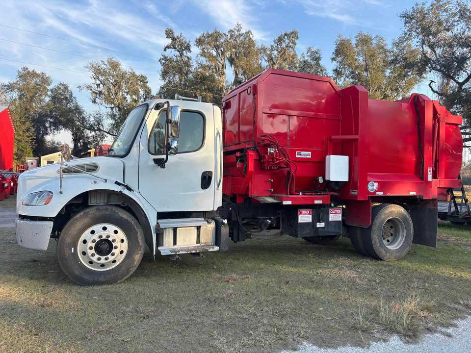 2022 Freightliner Automated Side Loader