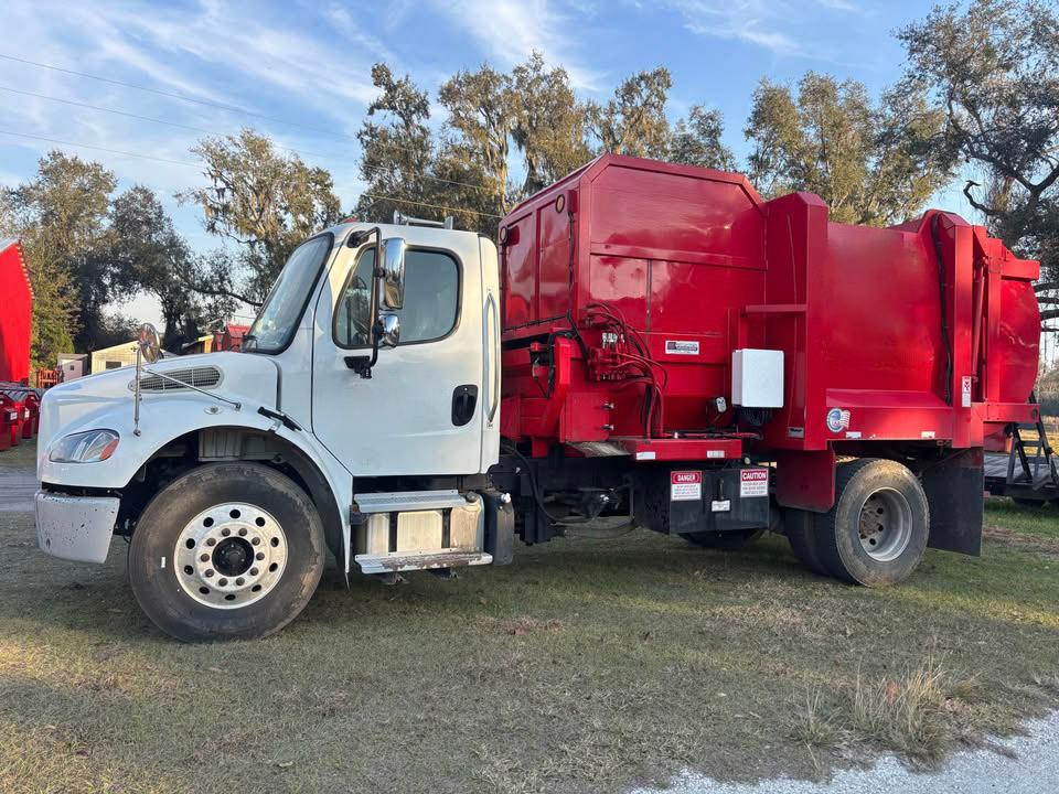 2022 Freightliner Automated Side Loader - image 1